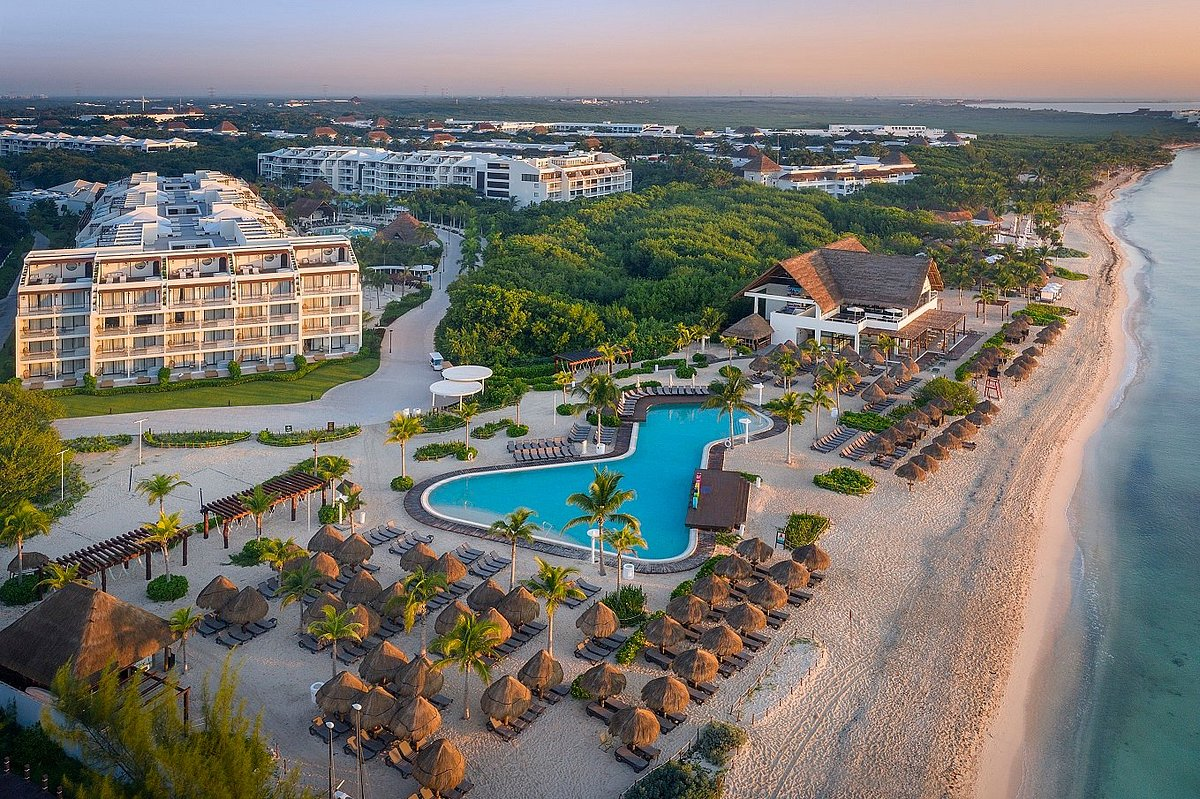 Resort con alberca en la Riviera Maya